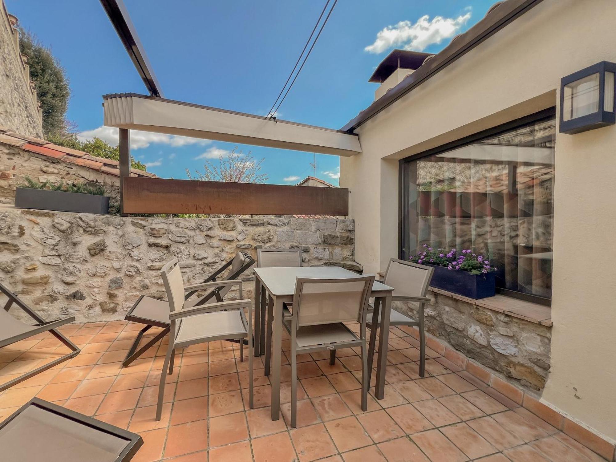 Bona Casa Espectacular Duplex Con Terraza Apartment Besalu
