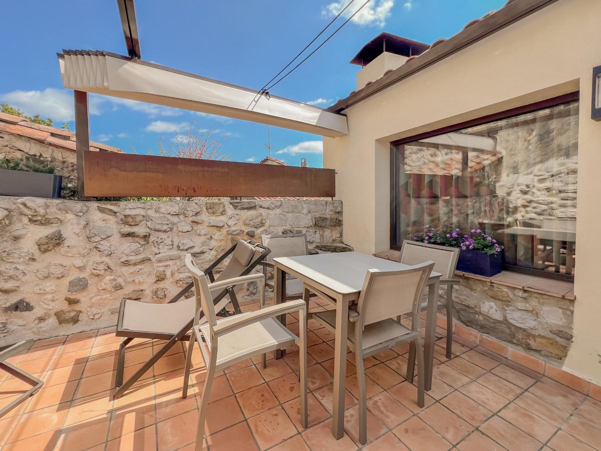 Bona Casa Espectacular Duplex Con Terraza * Besalu